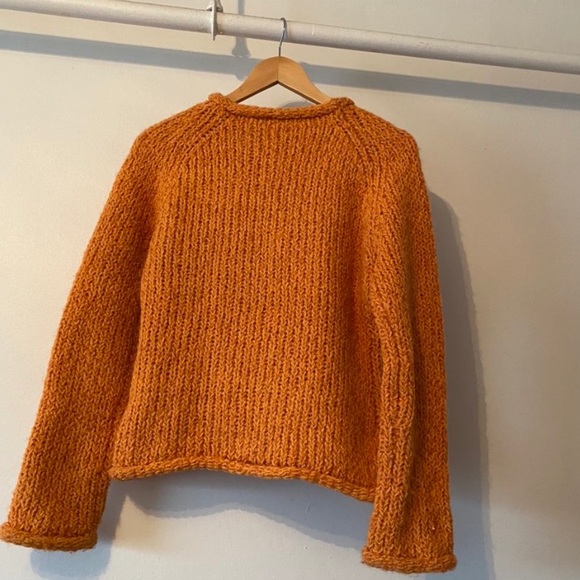 Orange sweater - Picture 2 of 3